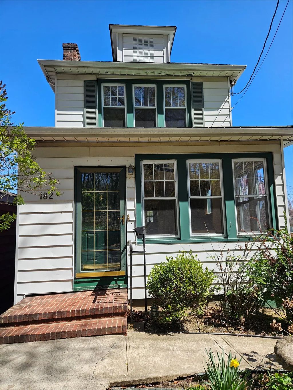 182 Parkway N, Yonkers