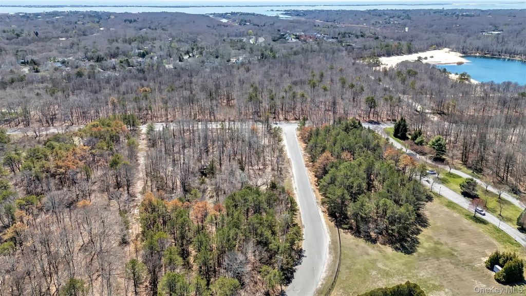 98 Old Country Road, Westhampton