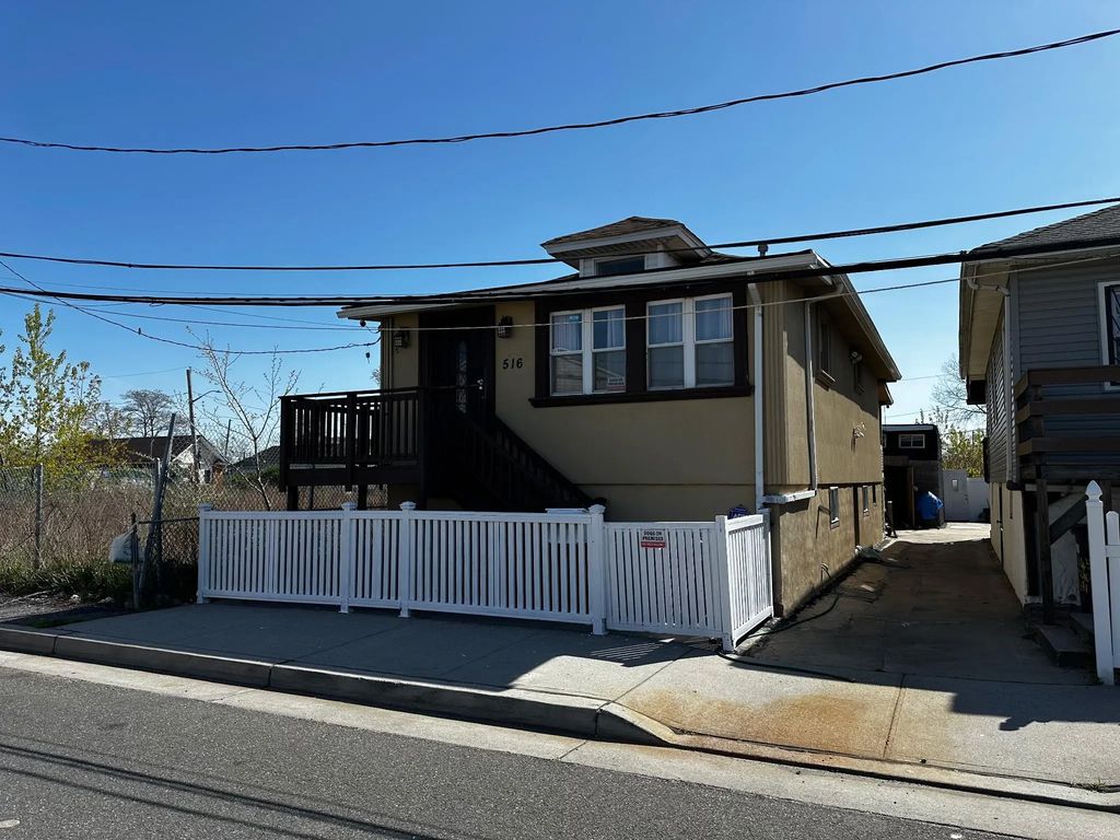 516 Beach 45th Street, Far Rockaway