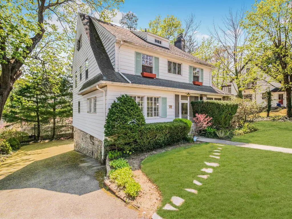 72 Pilgrim Avenue, Yonkers