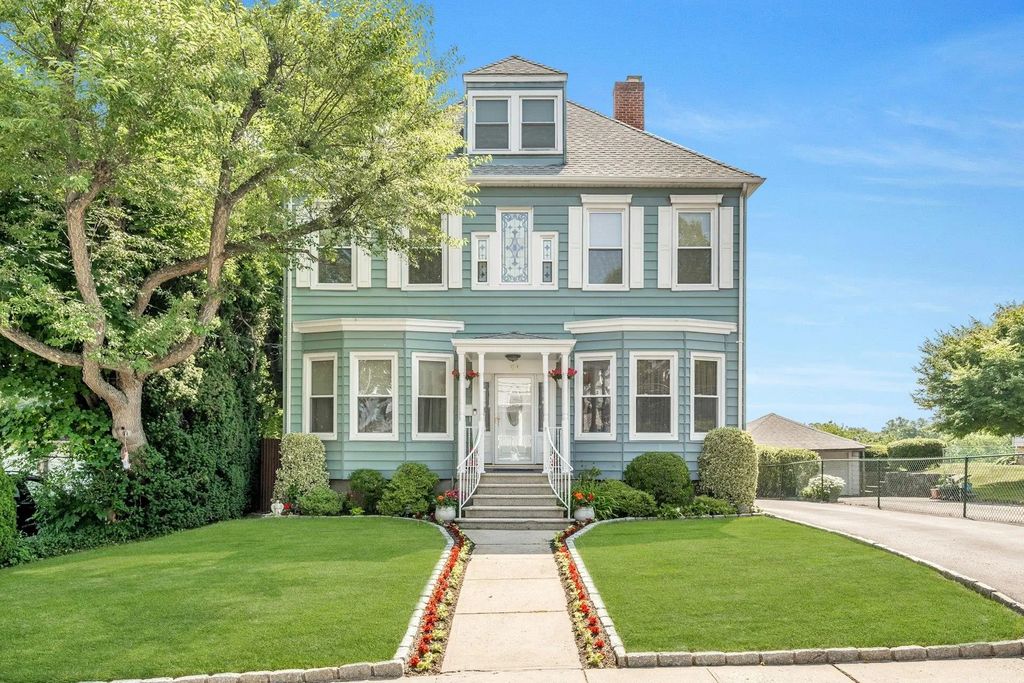 64 Albemarle Place, Yonkers