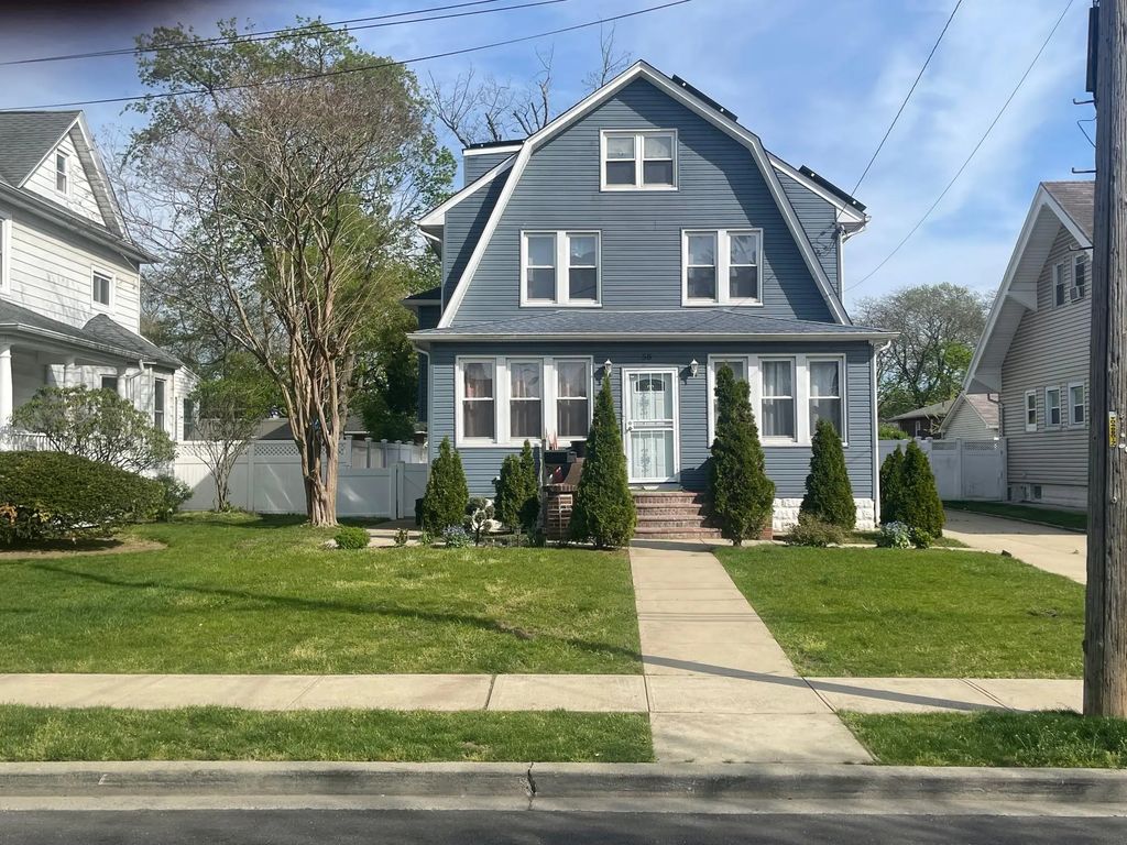 58 7 Street, Valley Stream
