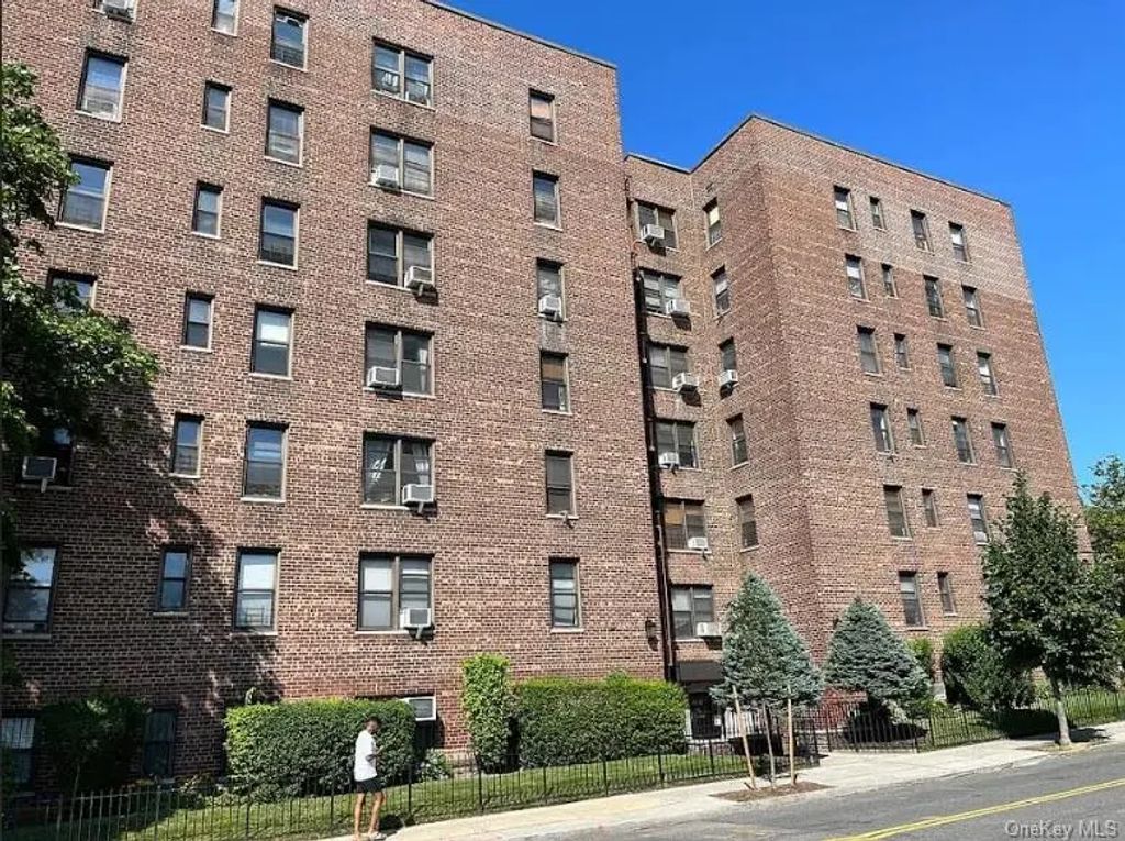84-23 Manton Street # 4a, Briarwood