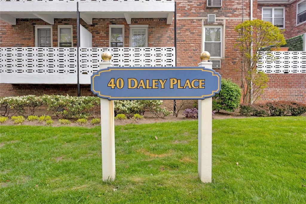 40 Daley Place 230, Lynbrook