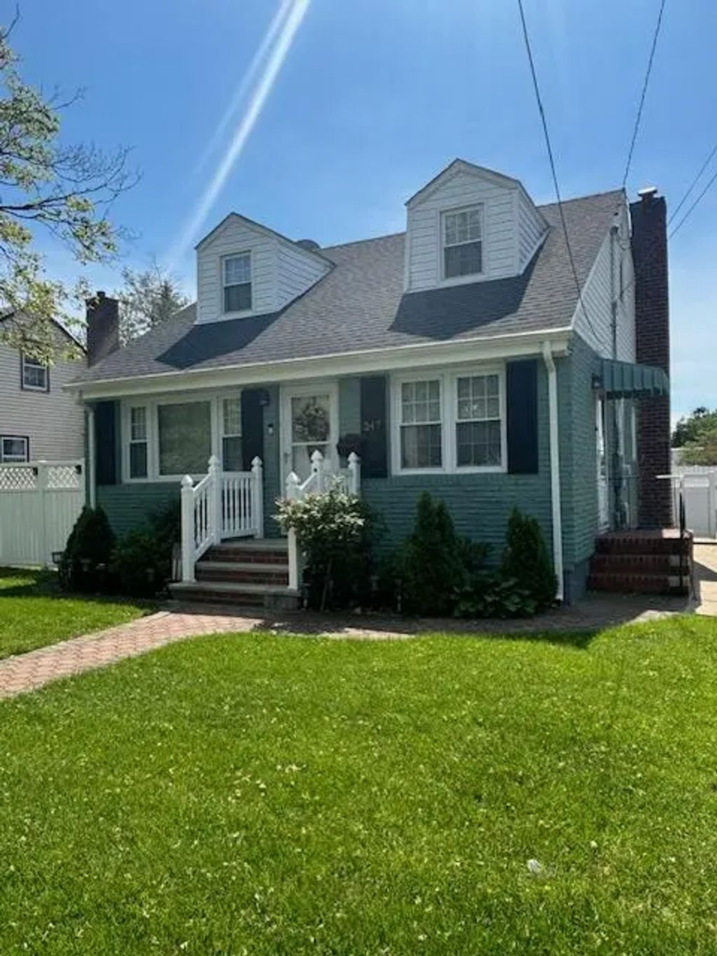 247 Barwick Boulevard, Mineola