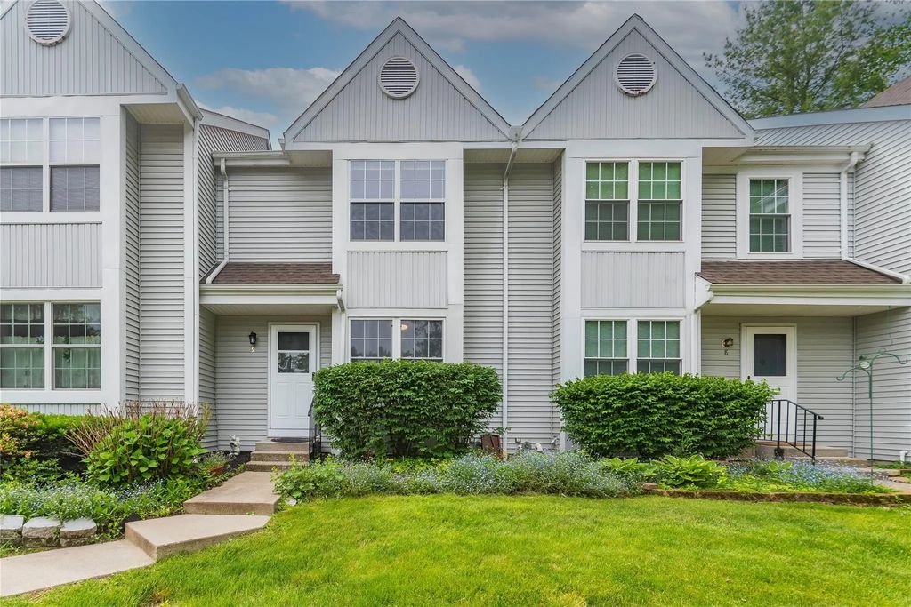 9 Clara Court, Cortlandt Manor
