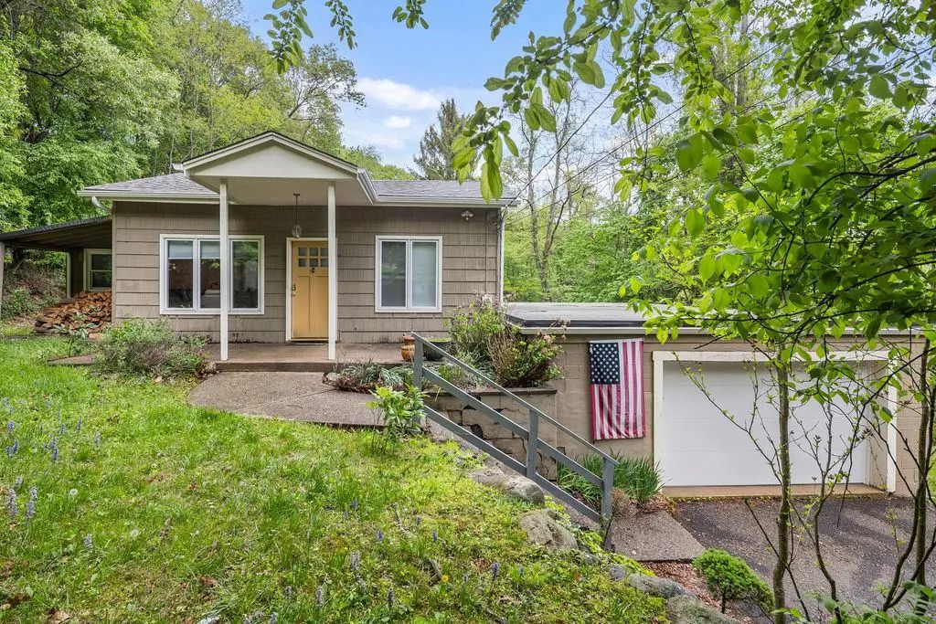 50 New Pomona Road, Suffern