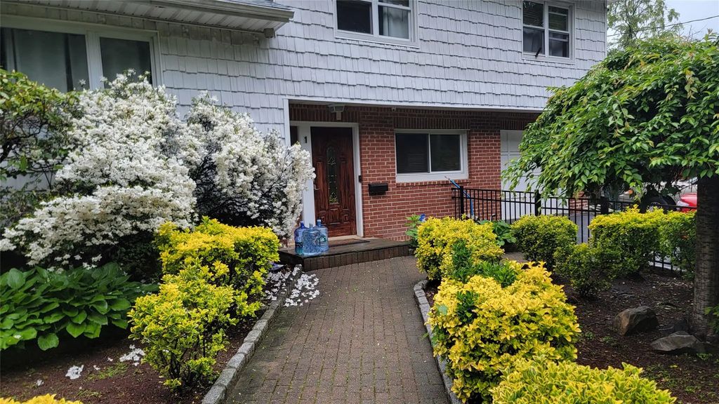 1 Cheshire Lane, Yonkers