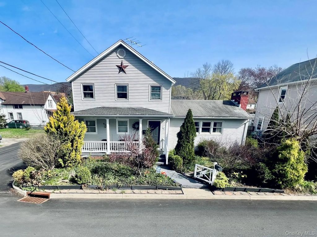 49 N Chestnut Street, Beacon