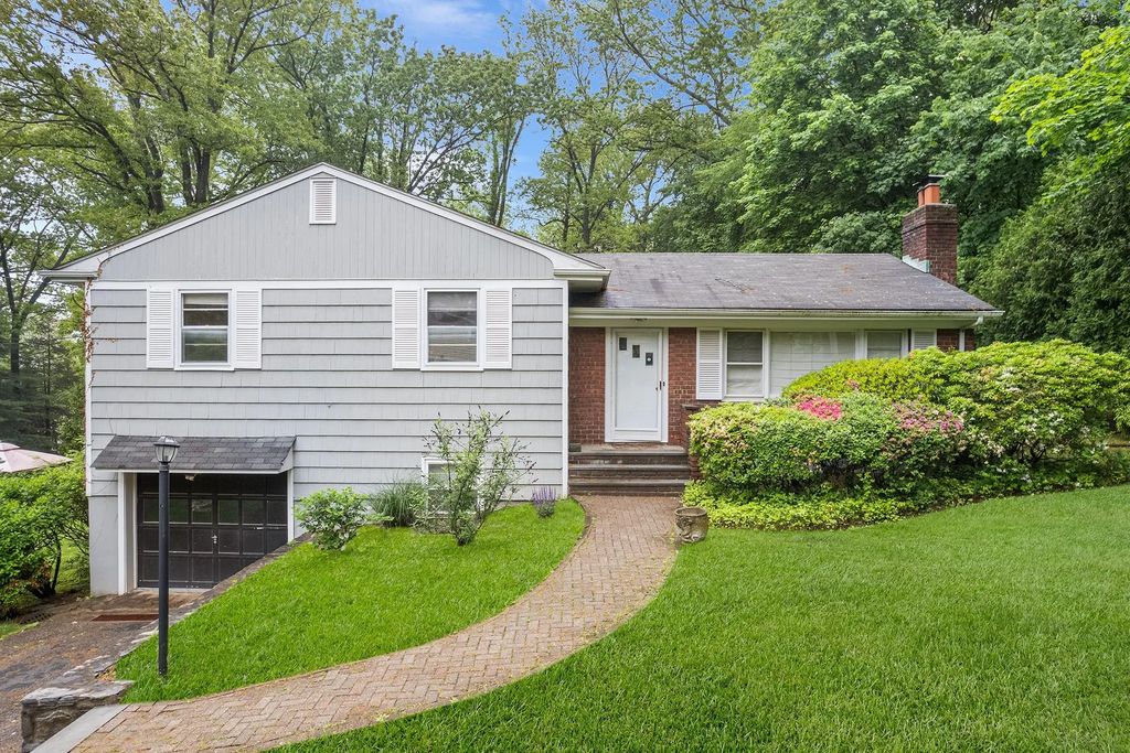 269 Woodlands Avenue, White Plains