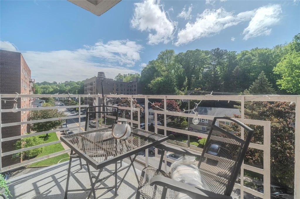 679 Warburton Avenue # 6k, Yonkers