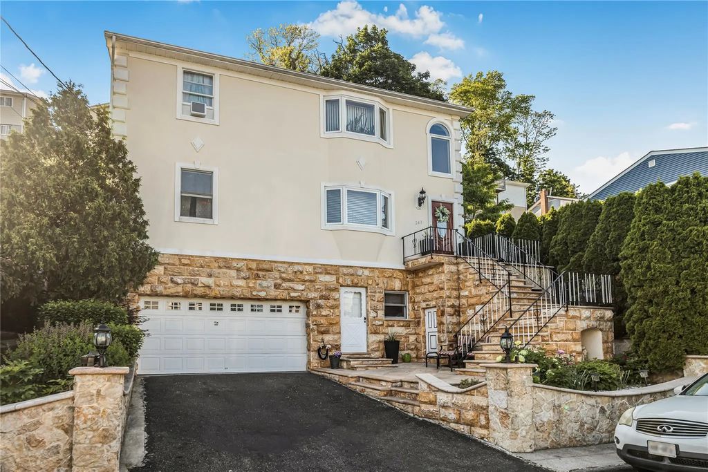 243 Mary Lou Avenue, Yonkers
