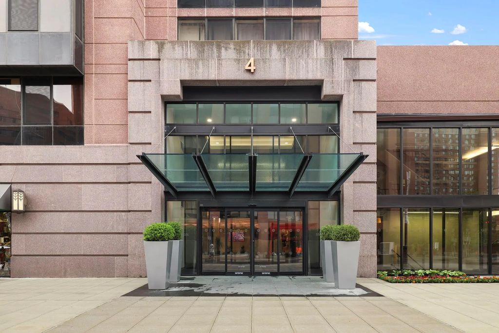 4 Martine Avenue # 416, White Plains