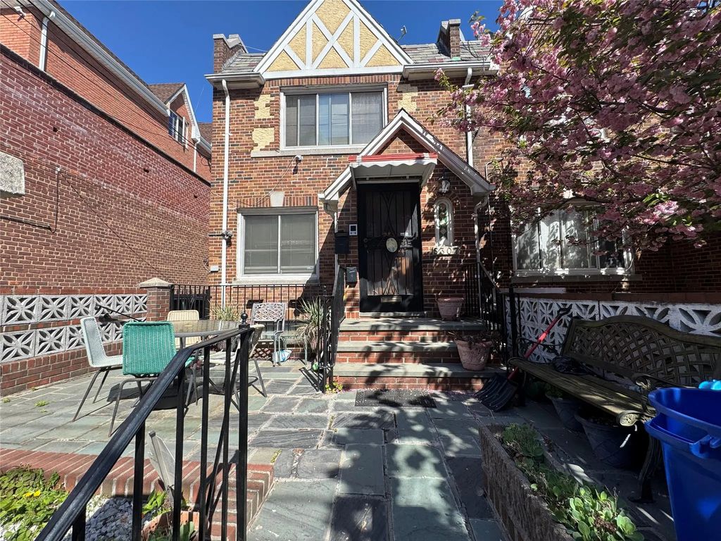 5307 65th Place, Maspeth