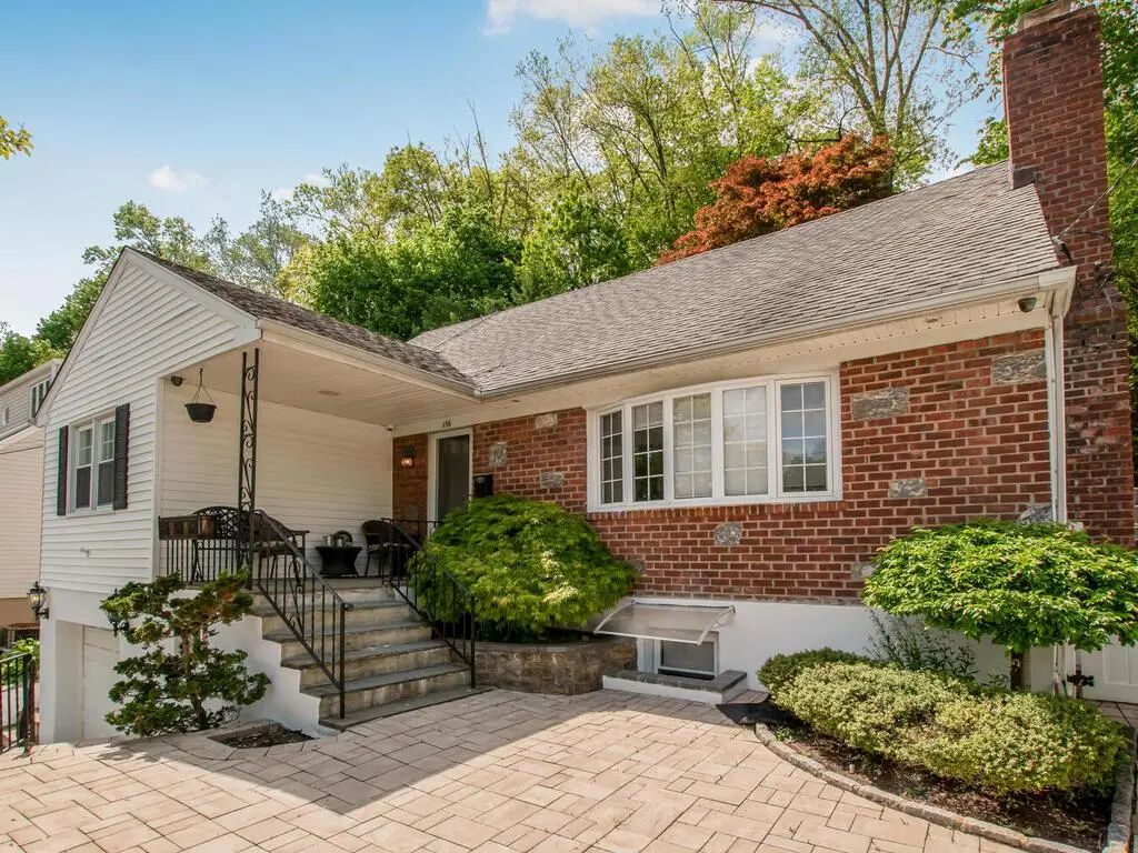 156 Homewood Avenue, Yonkers