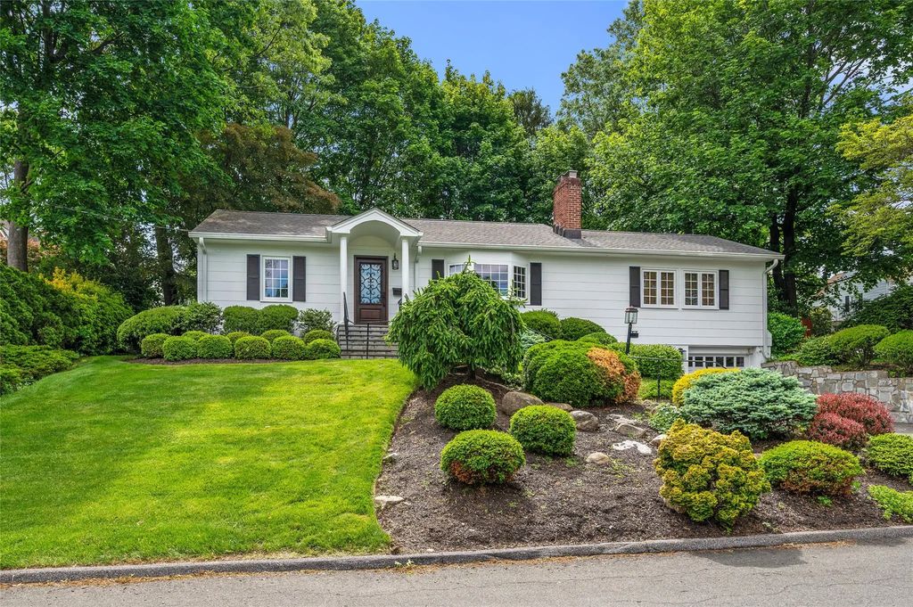 35 Mansfield Road, White Plains