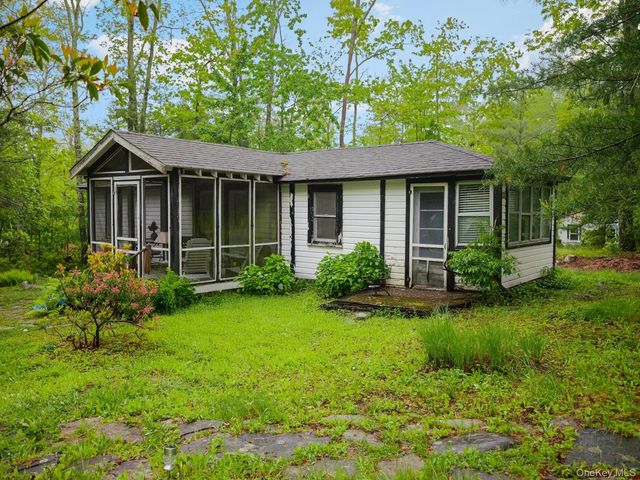 13 Sycamore Trail, Wurtsboro