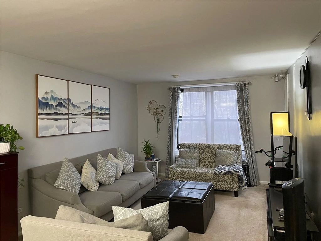 87-70 173rd Street # 5e, Jamaica