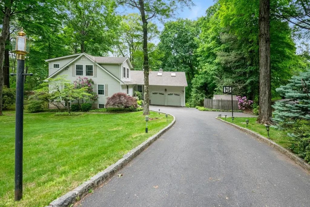 26 Mayberry Road, Chappaqua