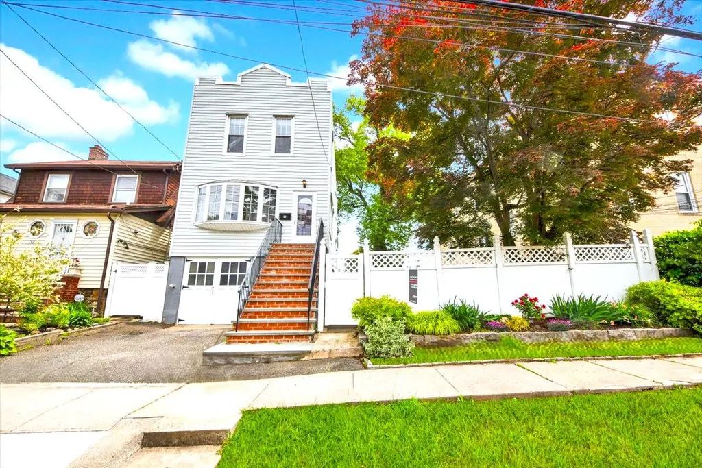 30 Lee Avenue, Yonkers