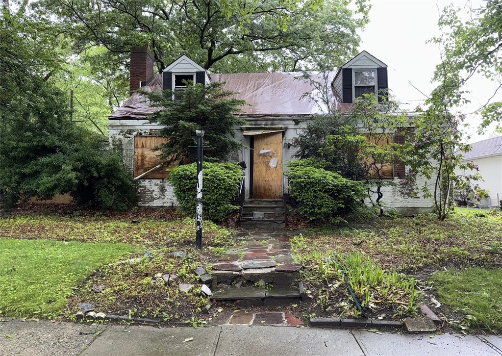 64 Marion Avenue, Mount Vernon