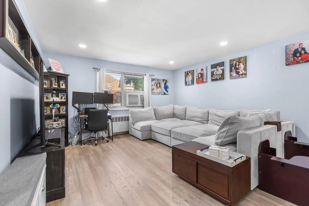 2 Cascade Ter # 1d, Yonkers