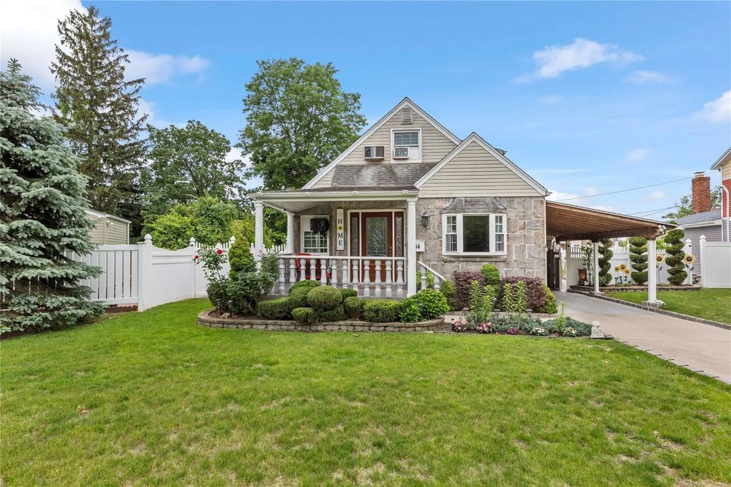 64 Remson Street, Valley Stream