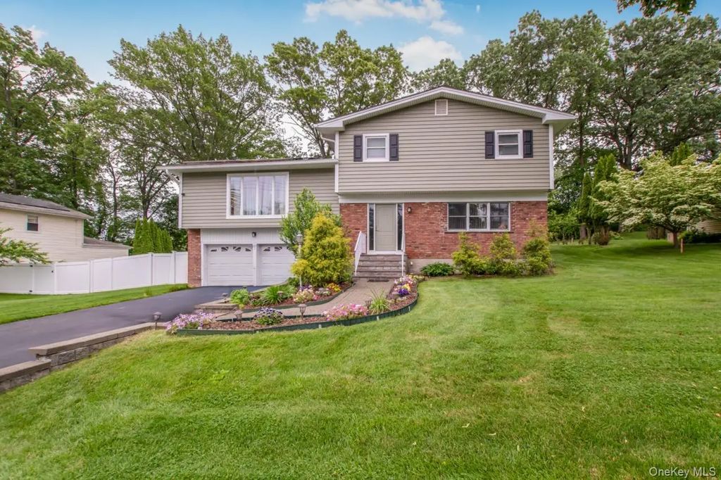 127 Parkview Road, Elmsford
