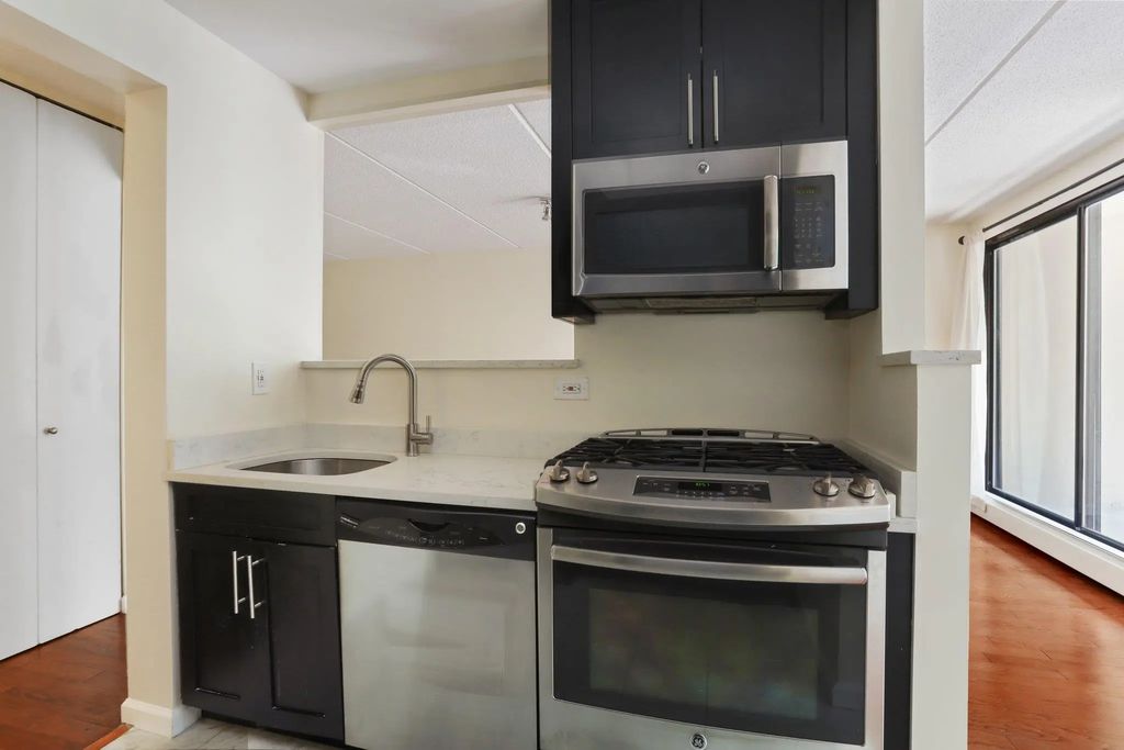 1155 Warburton Avenue # 4g, Yonkers