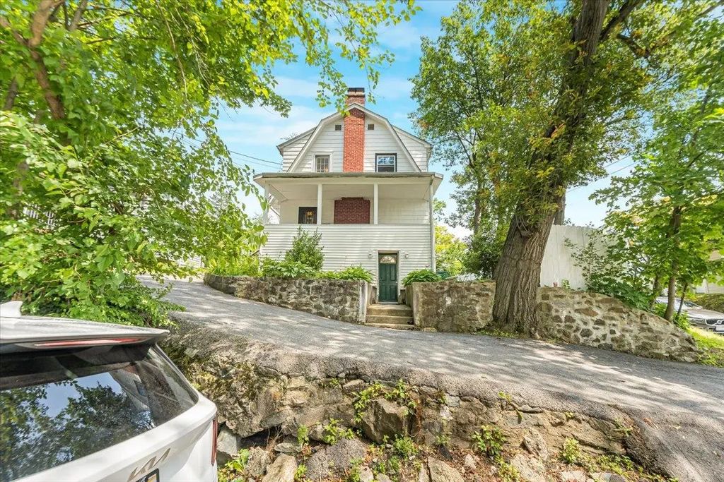 22 N Goodwin Avenue, Elmsford