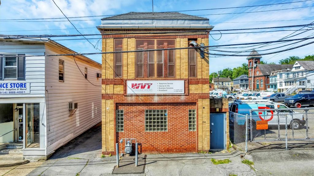 24 John Street, Middletown