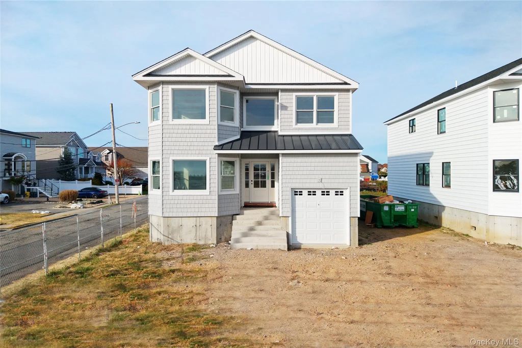 101 Clocks Boulevard, Massapequa