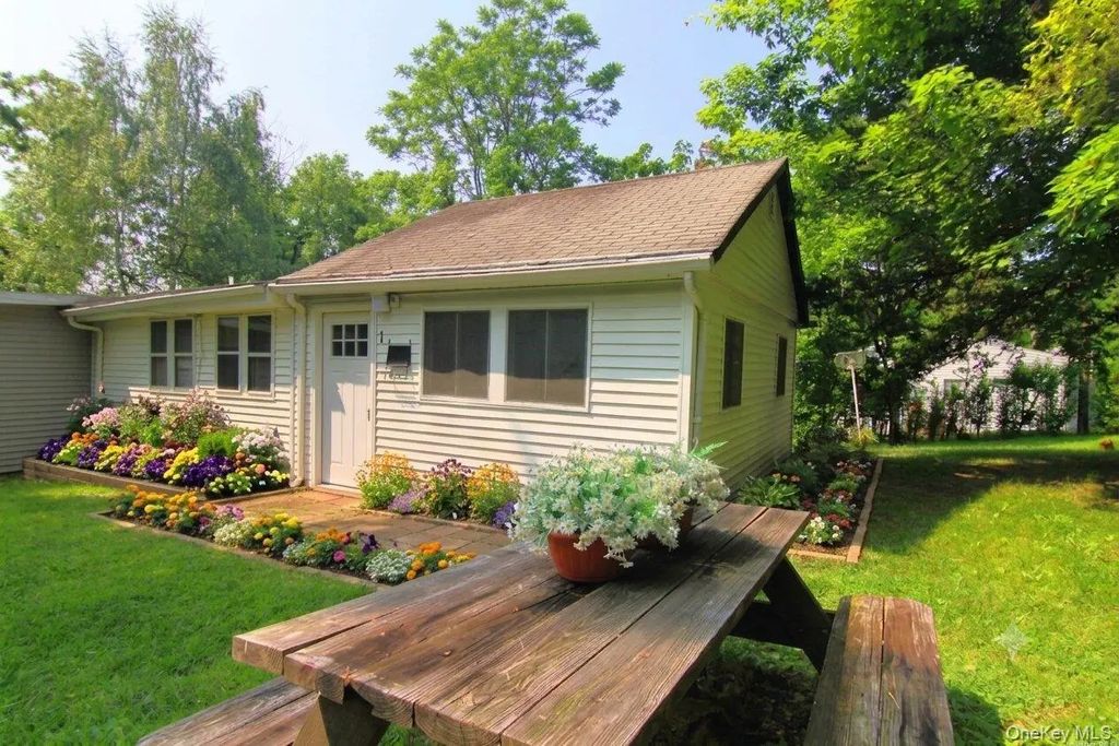 191 Sylvan Lake Road # 1, Hopewell Junction