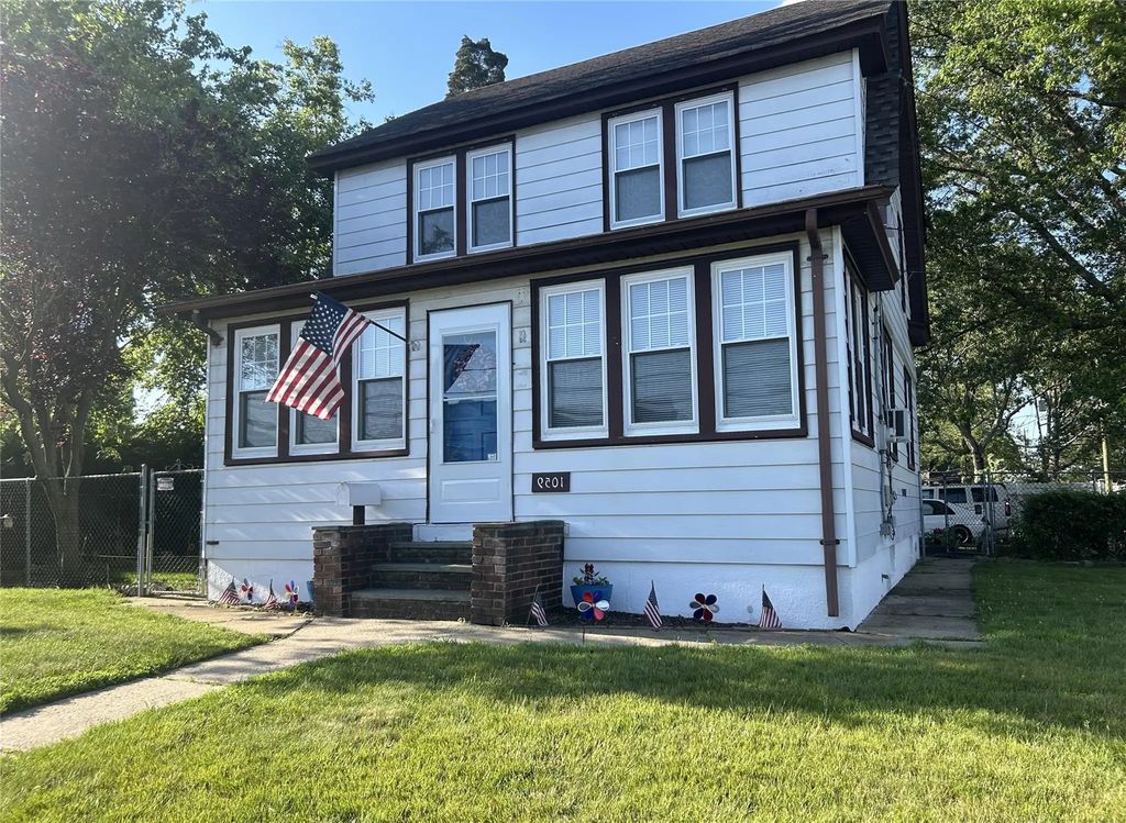 1059 Tulip Avenue, Franklin Square