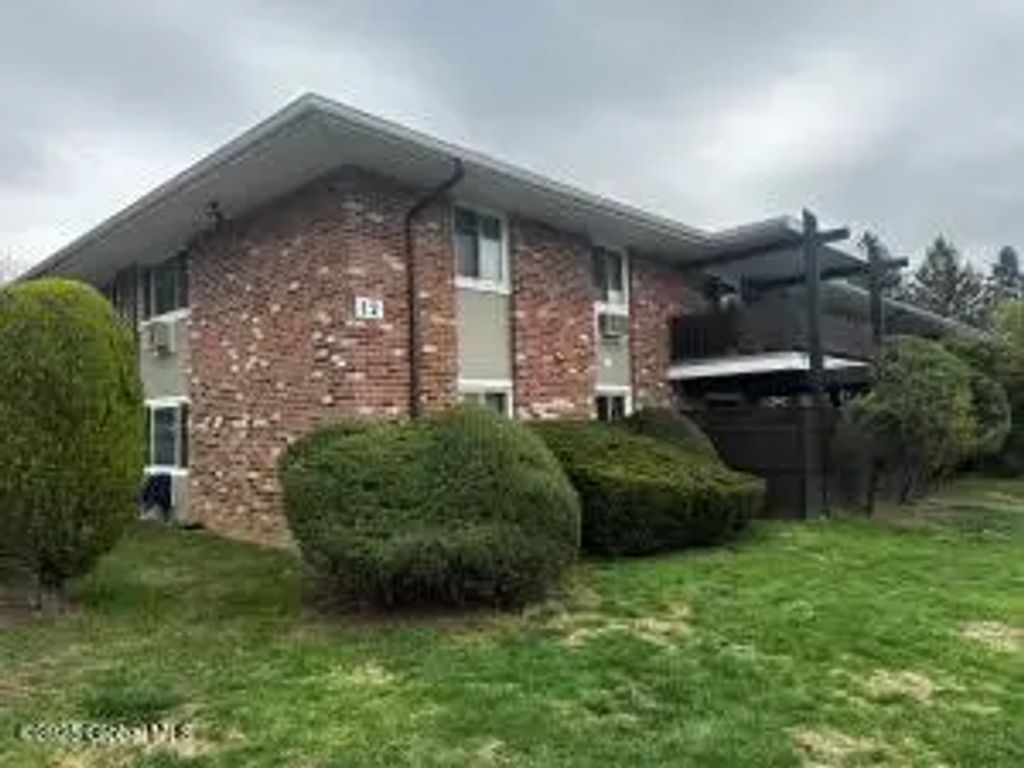 1201 Old Country Road, Elmsford