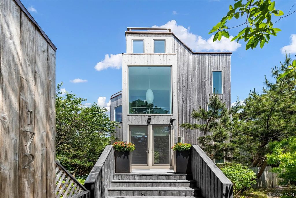 172 Pine Walk, Fire Island Pines