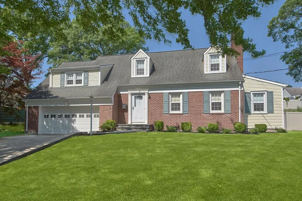 19 Cloverdale Avenue, White Plains
