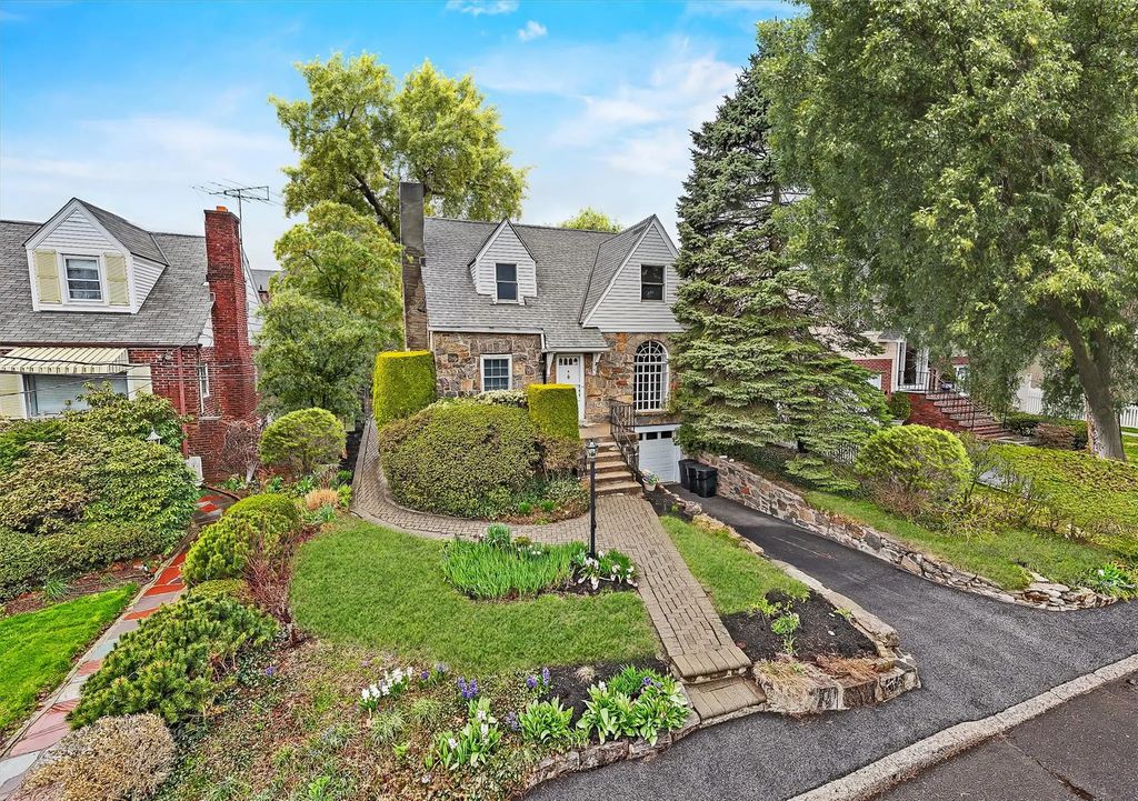 41 Saint Johns Avenue, Yonkers