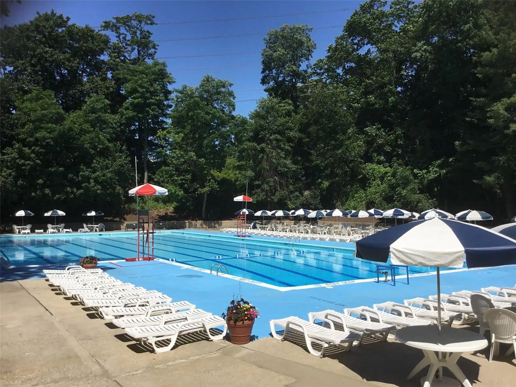 1 Sadore Lane # 4m, Yonkers