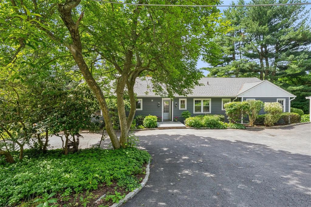 101 W Lake Boulevard, Mahopac