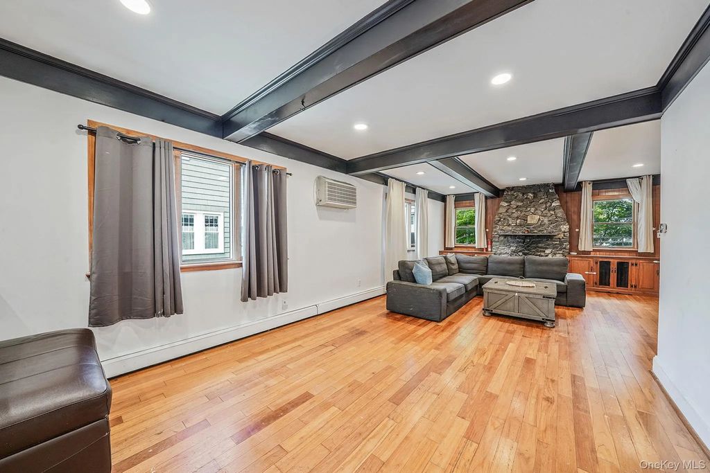 17 Aberdeen Street, Malverne