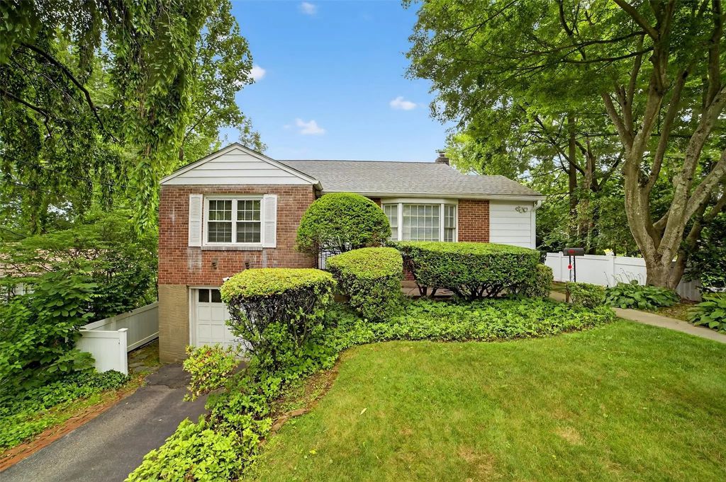 354 Grandview Boulevard, Yonkers