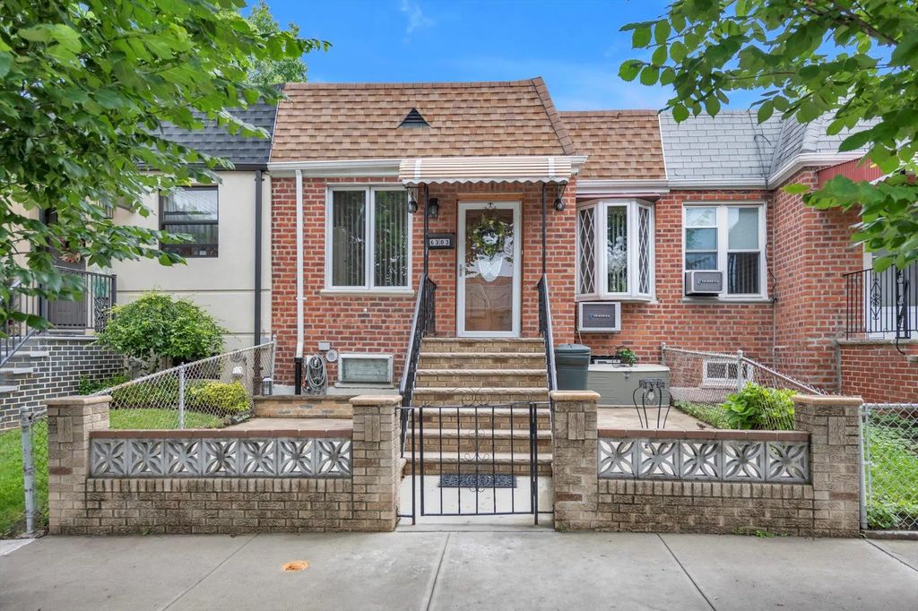 6303 74th Street, Middle Village