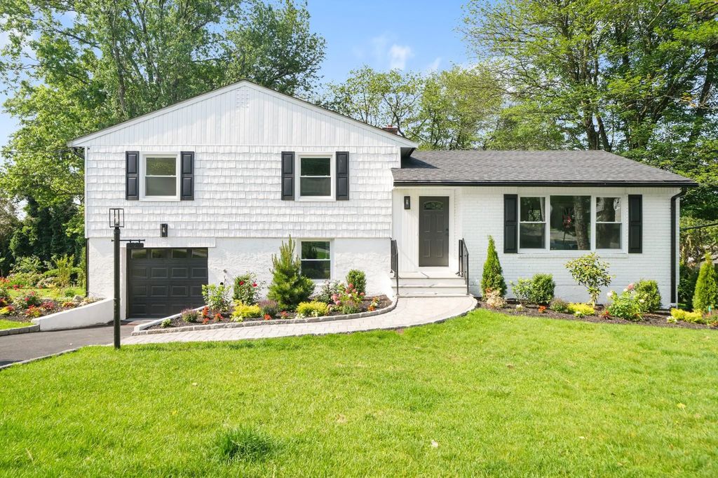 2 Danby Place, Yonkers