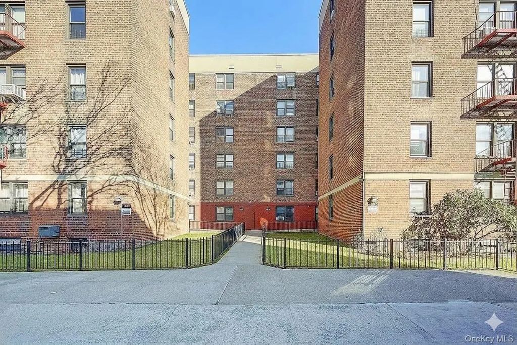 6535 108th Street # B7, Forest Hills