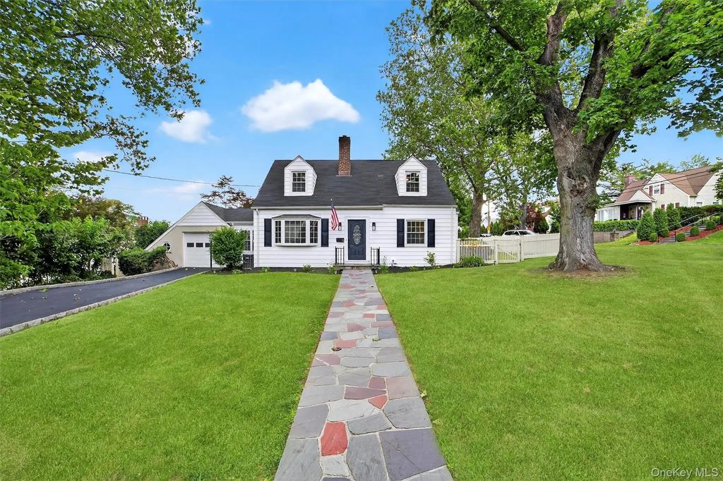 15 Benedict Avenue, Eastchester