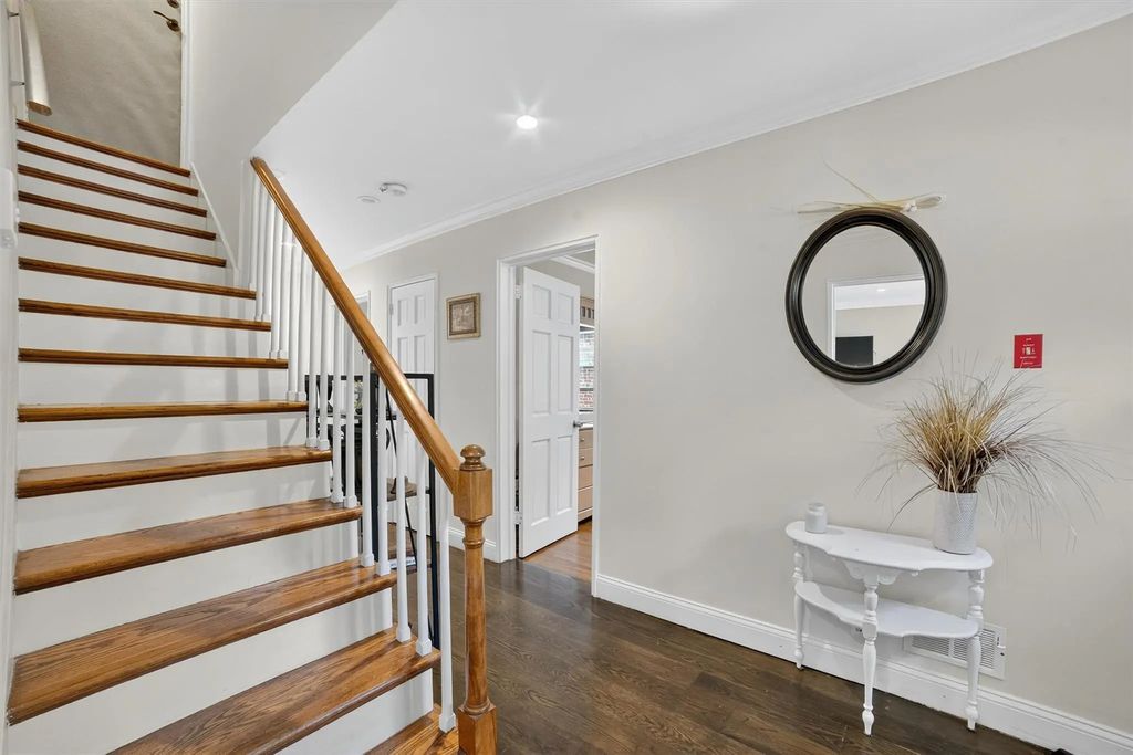 167 Hillview Avenue, Yonkers