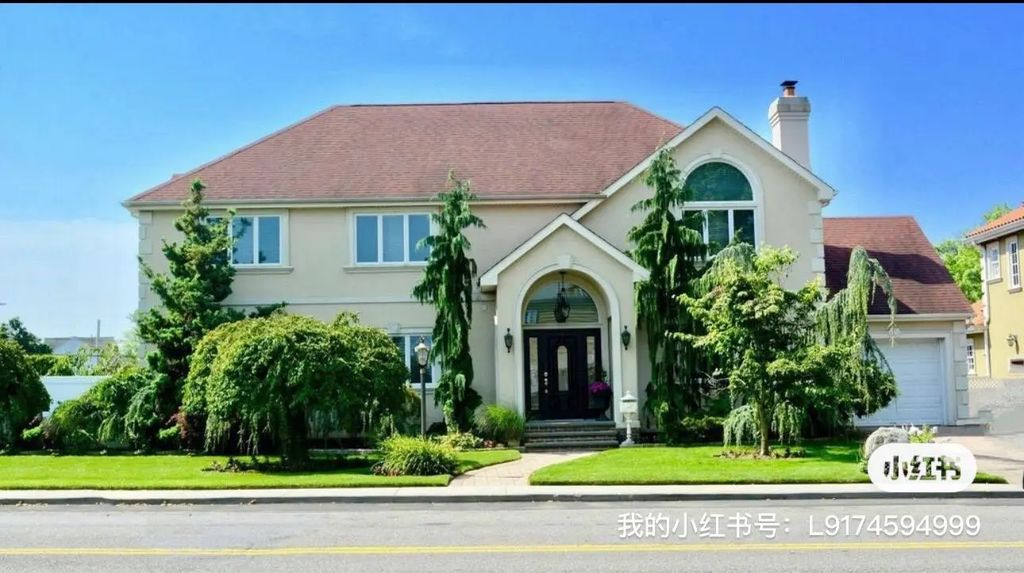 16366 23rd Avenue, Whitestone
