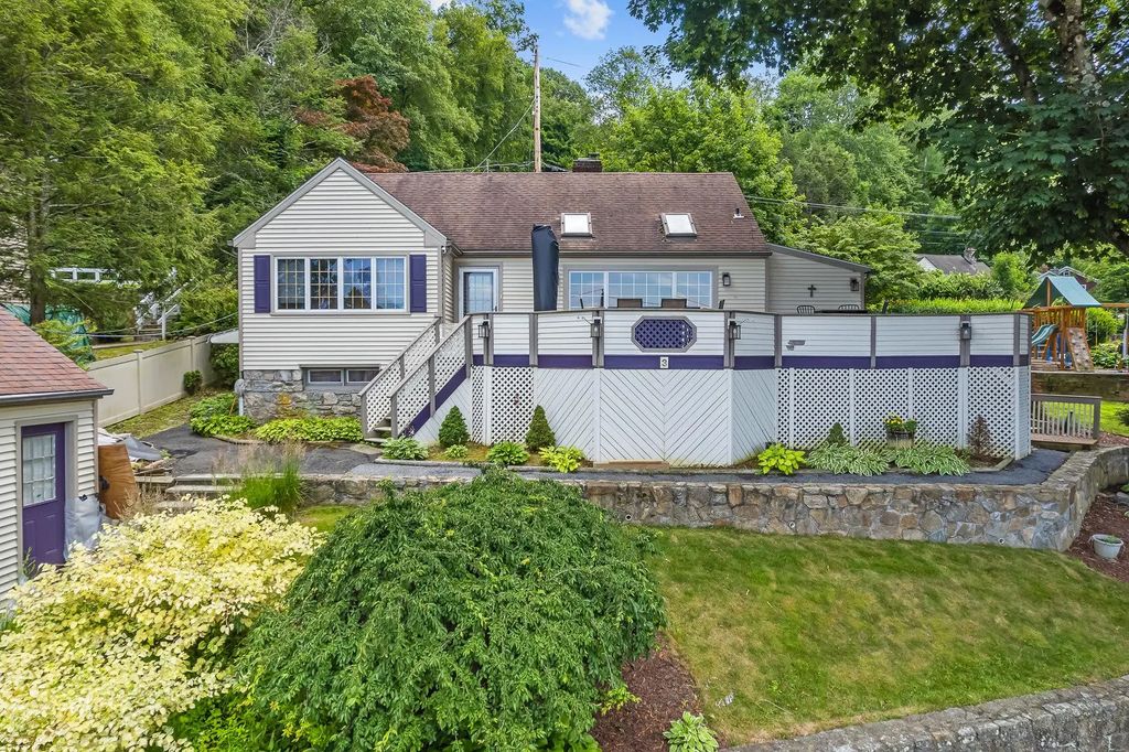 3 Indian Hill Road, Mahopac
