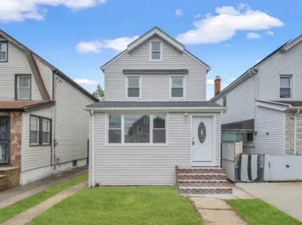 106-16 215th Street, Queens Village